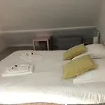 Hébergement de vacances Maison Calme Avec Terrasse - Calypso